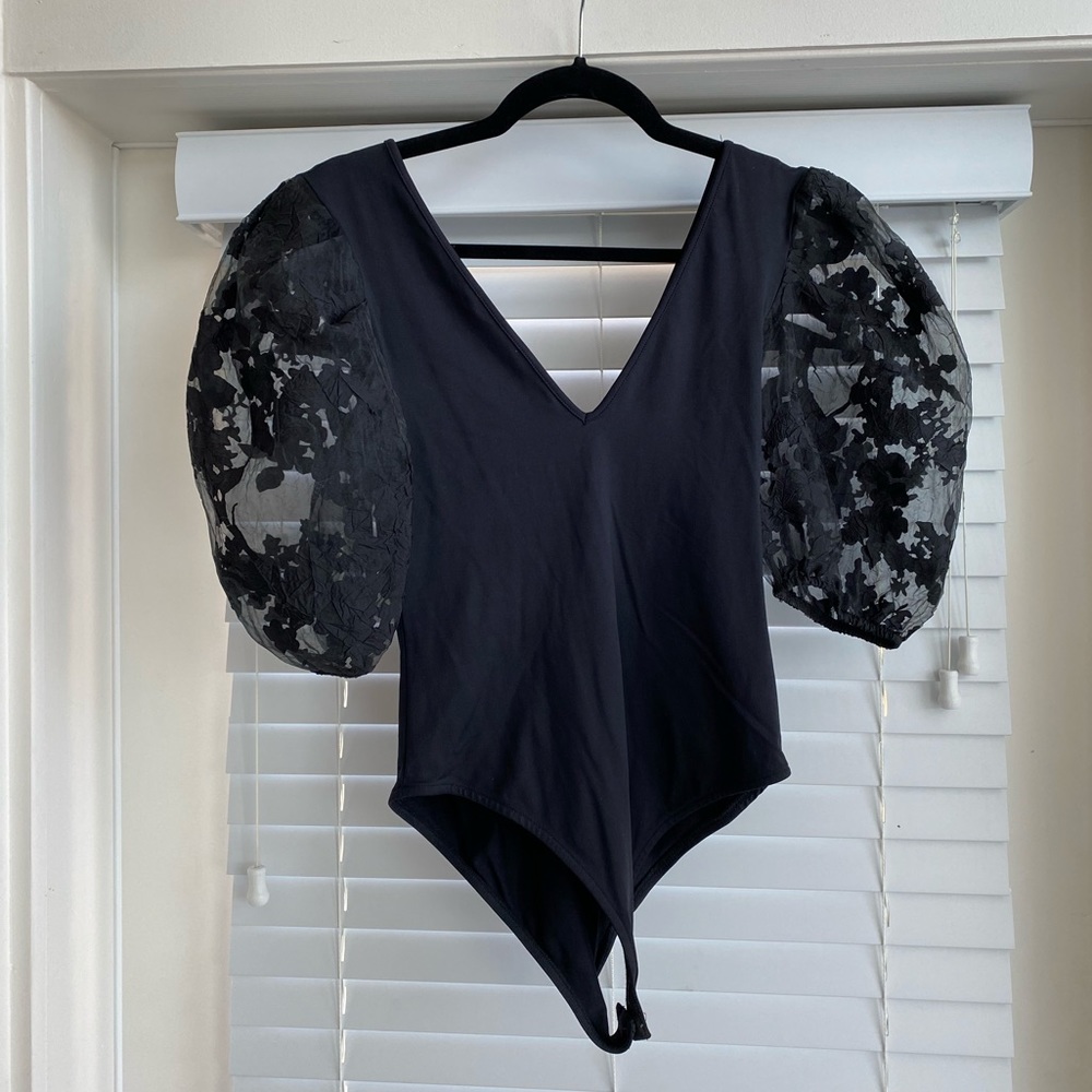 Zara Bodysuit w/ Floral Puff Sleeves - Black, Size Medium
